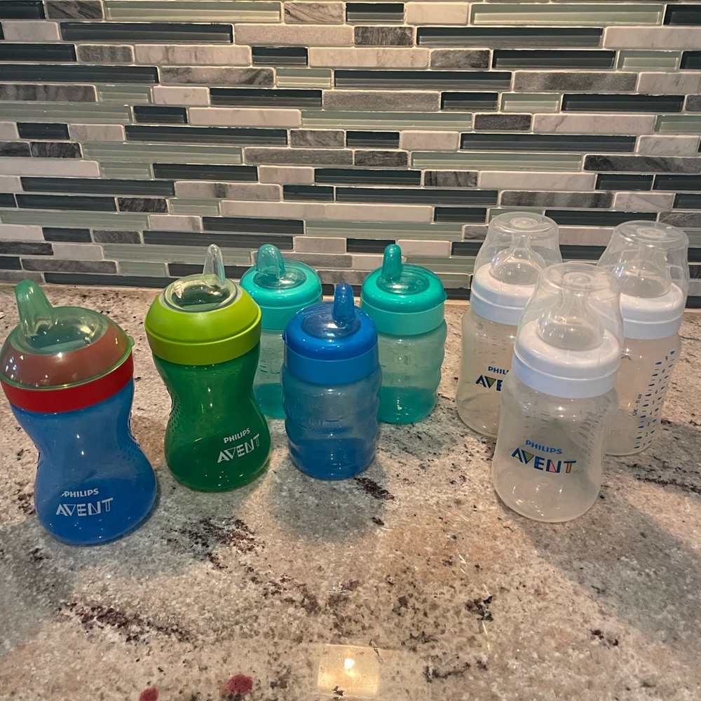 Philips Avent Baby Bottles and Sippy Cup Set (8)
